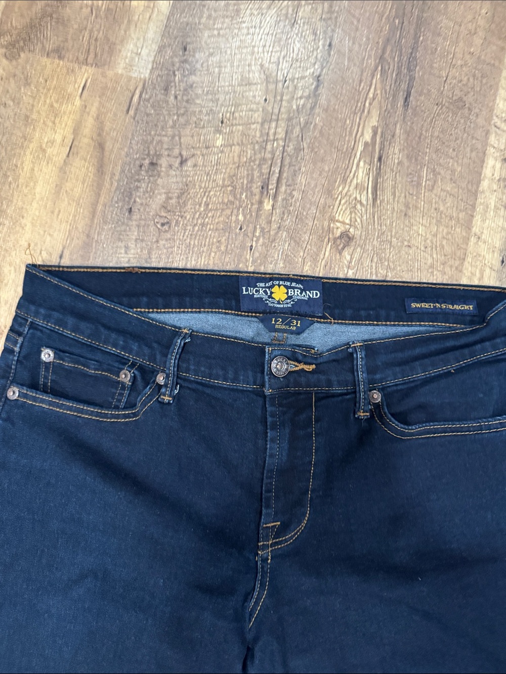 Lucky Brand Women's Straight Leg Jeans in Dark Blue